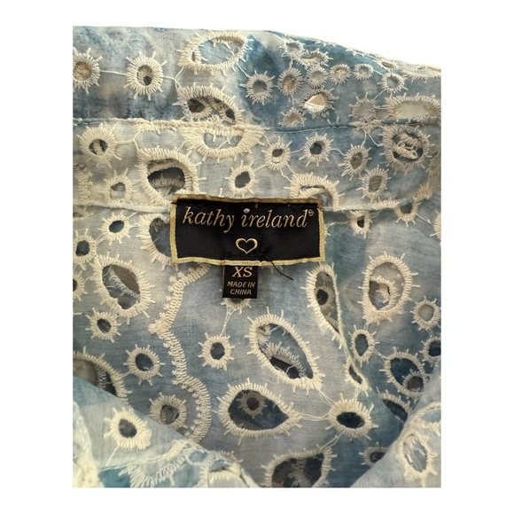 Kathy Ireland Blue Eyelet Embroidered Button-Up Shirt – XS - Picture 5 of 8